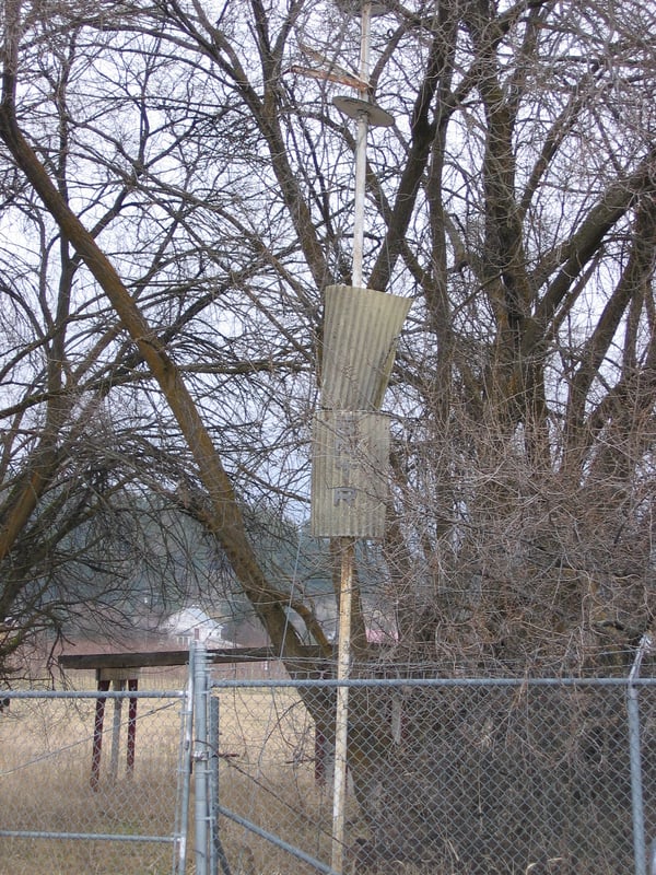 Ribbed fibreglass "ENTRANCE" pylon sign.