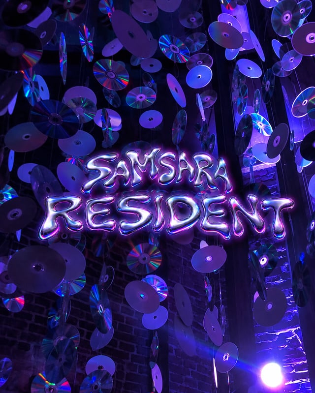 Cartel de Samsara Resident en Samsara