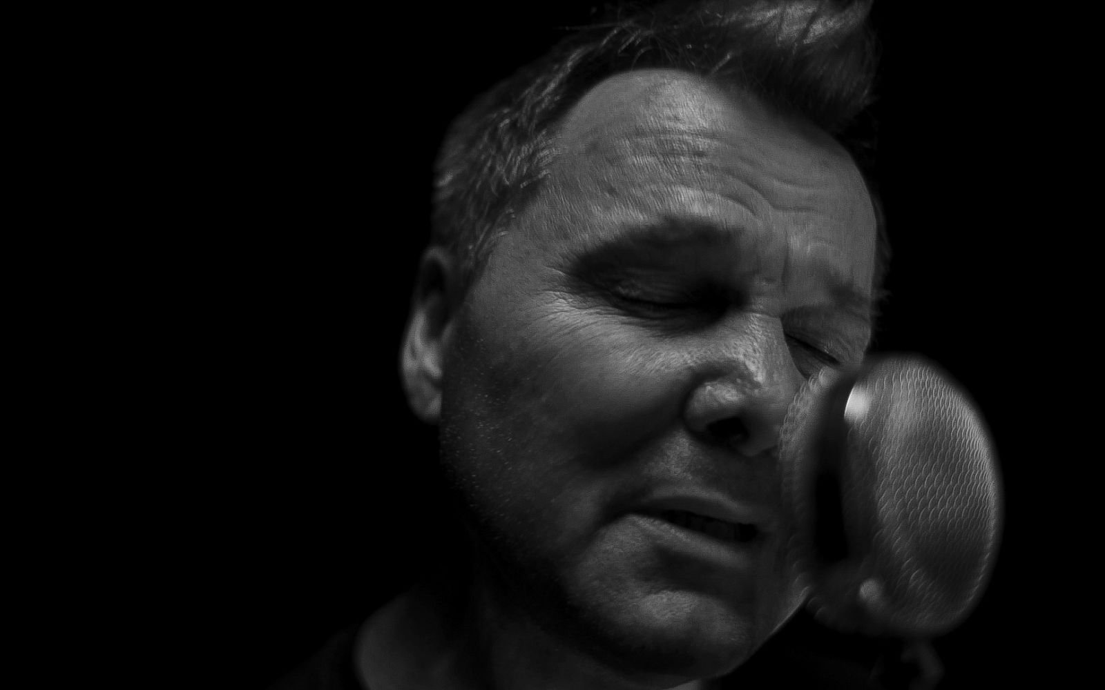 Hugh James: Turning Grief into Songwriting Gold