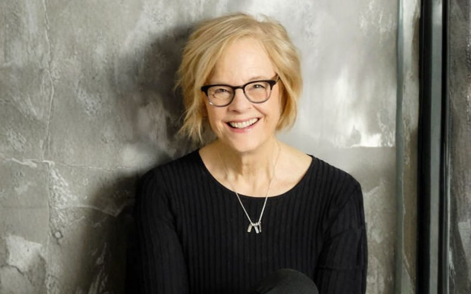 Shari Ulrich on Memory, Authenticity, and the Songs Only She Could Write
