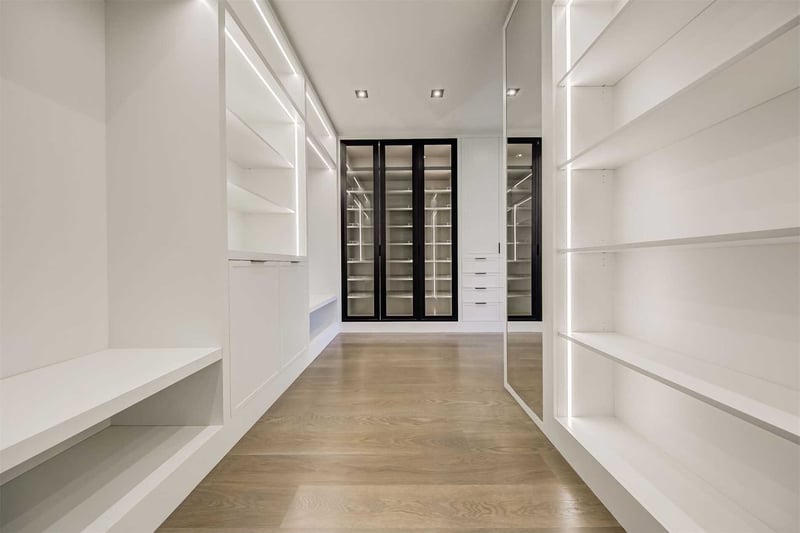 Luxury estate at 211 Glencairn Avenue, Toronto — photo 13
