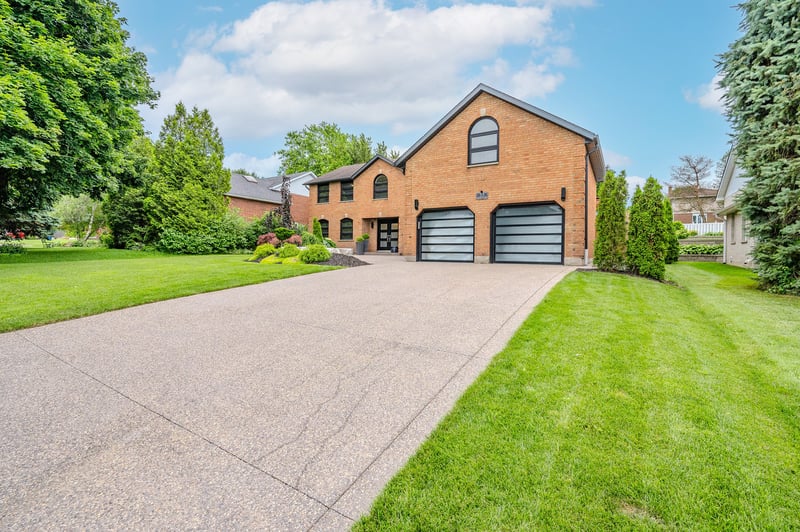 Luxury estate at 33 Mannheim Road, Mannheim, ON — photo 3