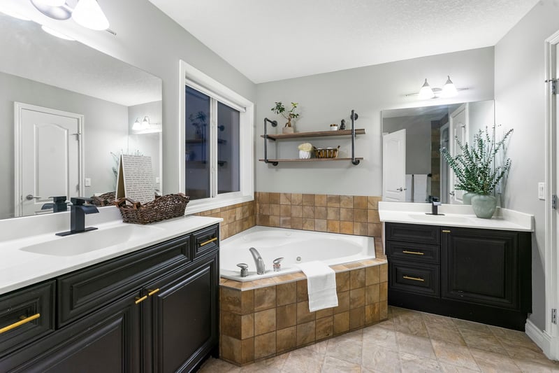 Luxury estate at 159 Hawkmere View, Chestermere, AB — photo 16