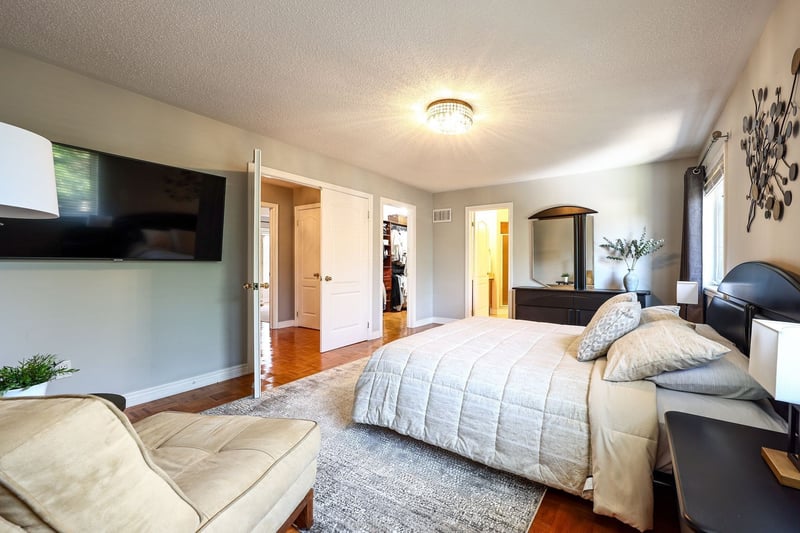 Luxury estate at 140 Humber Forest Court, Vaughan, ON — photo 17