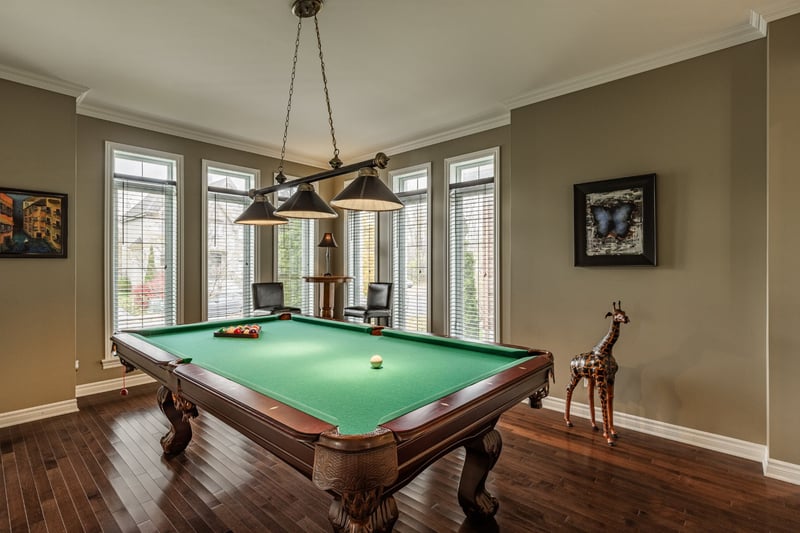 Luxury estate at 383 Rue des Échevins, Saint-Jean-sur-Richelieu, QC — photo 3