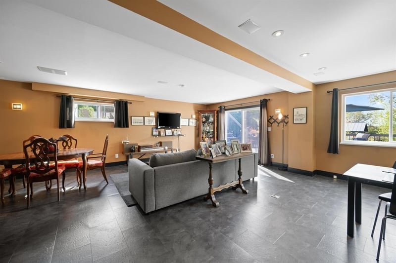 Luxury estate at 12359 188 Street, Pitt Meadows, BC — photo 32