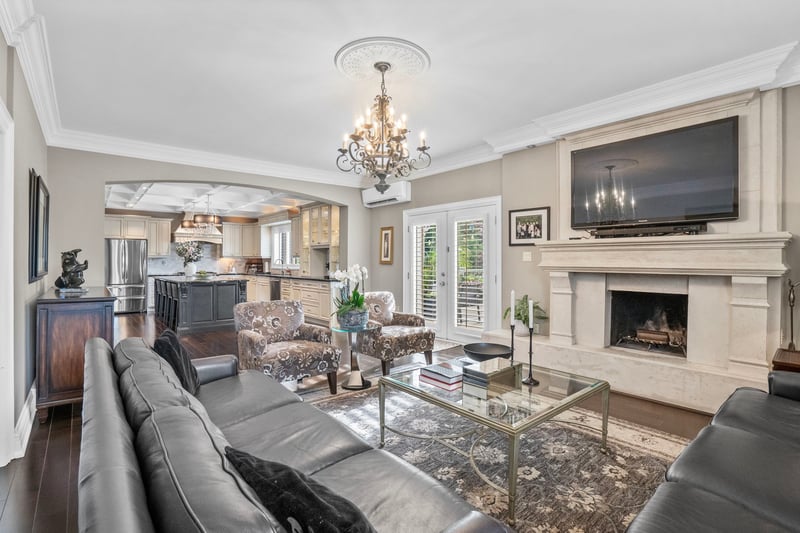 Luxury estate at 14 Delbrook Court, Hamilton, ON — photo 24