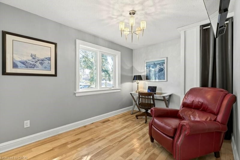 Luxury estate at 389 Clarendon Drive, Hamilton, ON — photo 13