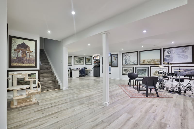 Luxury estate at 491 Threshing Mill Boulevard, Oakville, ON — photo 31