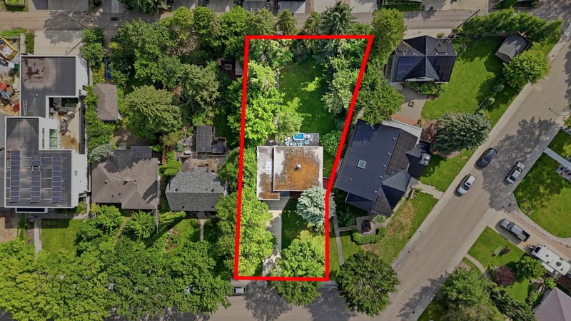 Luxury estate at 9107 118 Street Northwest, Edmonton, AB — photo 42