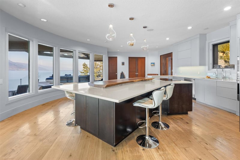 Luxury estate at 2100 Dewdney Road, Kelowna, BC — photo 7