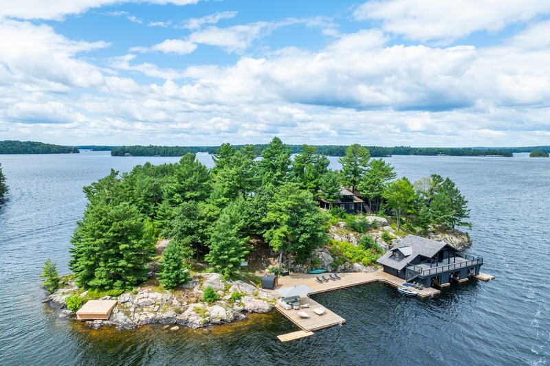 Luxury estate at 1 Onaway Island R21, Muskoka Lakes, ON — photo 2