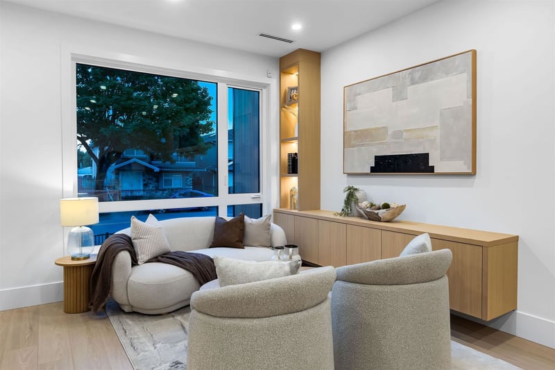 Luxury estate at 6831 Salisbury Avenue #1, Burnaby, BC — photo 2