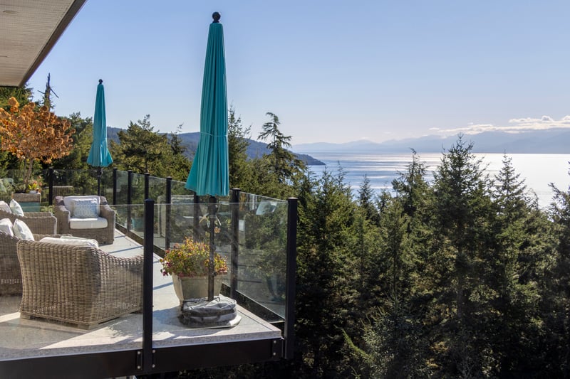 Luxury estate at 7470 Thornton Heights, Sooke, BC — photo 9