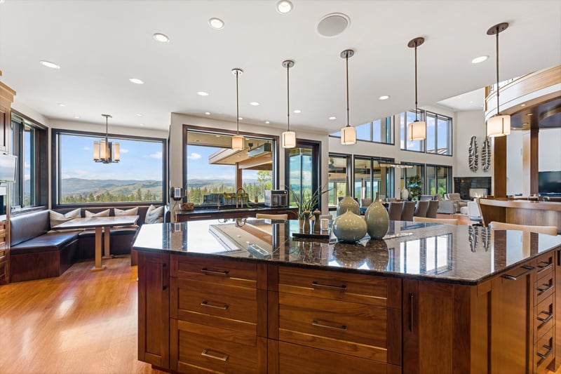 Luxury estate at 6487 Dixon Dam Road, North Okanagan, BC — photo 6