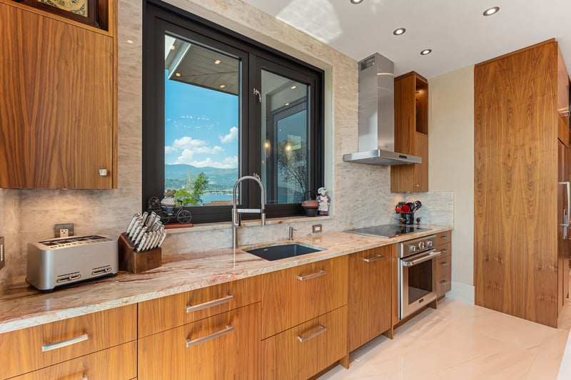 Luxury estate at 2245 Abbott Street, Kelowna, BC — photo 30
