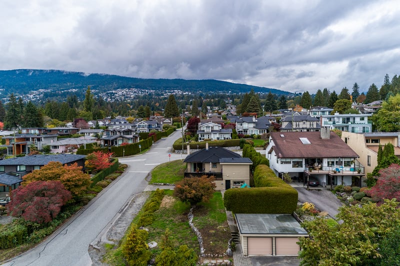 Luxury estate at 1196 Fulton Avenue, West Vancouver — photo 7