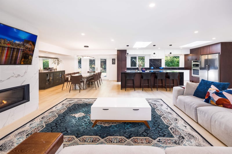 Luxury estate at 3965 Viewridge Place, West Vancouver, BC — photo 14