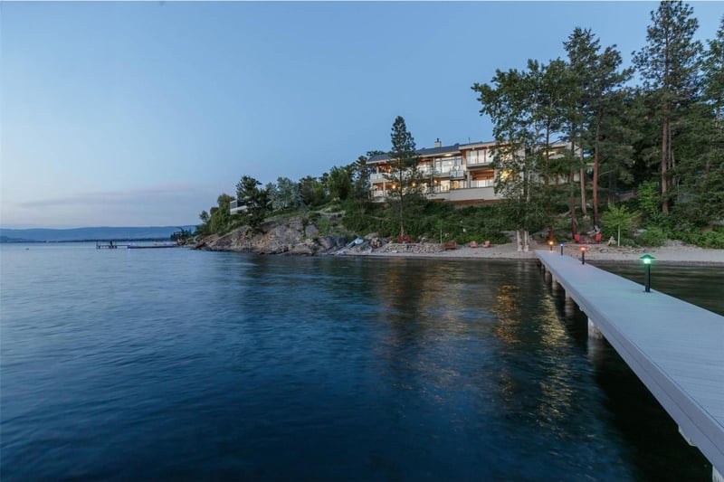 Luxury estate at 5560 Lakeshore Road, Kelowna, BC — photo 4
