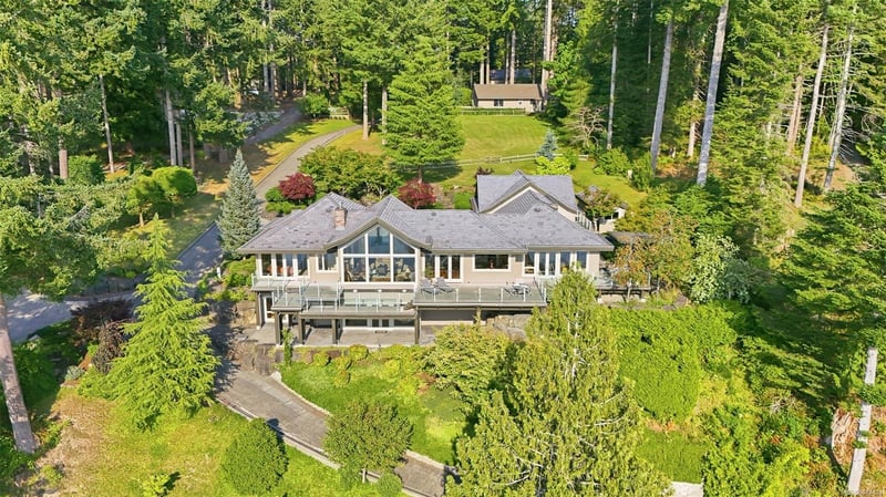 Luxury estate at 1157 West Road, Quadra Island, BC — photo 14
