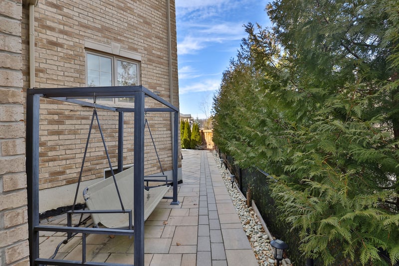 Luxury estate at 491 Threshing Mill Boulevard, Oakville, ON — photo 36
