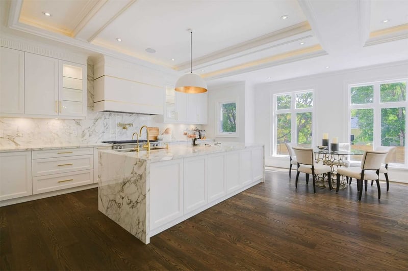 Luxury estate at 15 Bayberry Crescent, Toronto — photo 9