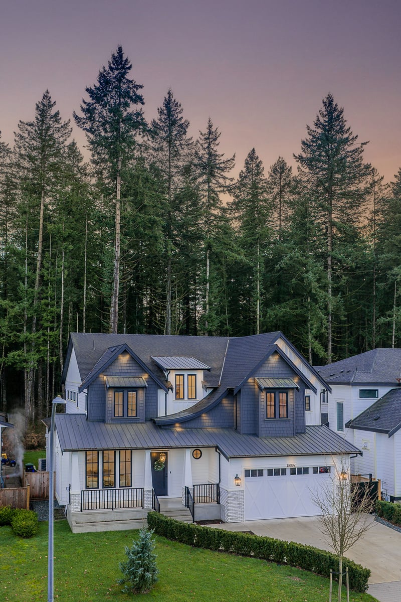 Luxury estate at 19664 31A Avenue, Langley Township, BC — photo 3