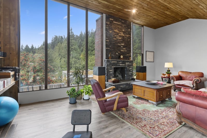 Luxury estate at 115 Isleview Place, Lions Bay, BC — photo 5