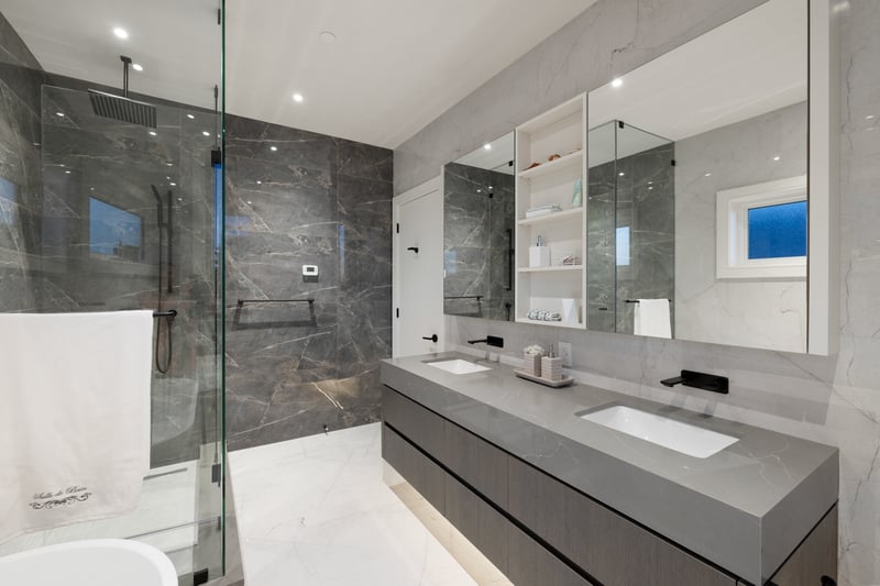 Luxury estate at 838 East 14th Street, North Vancouver, BC — photo 8