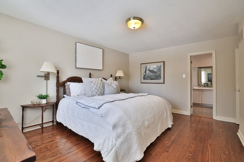 Luxury estate at 1244 Woodland Avenue, Mississauga, ON — photo 18