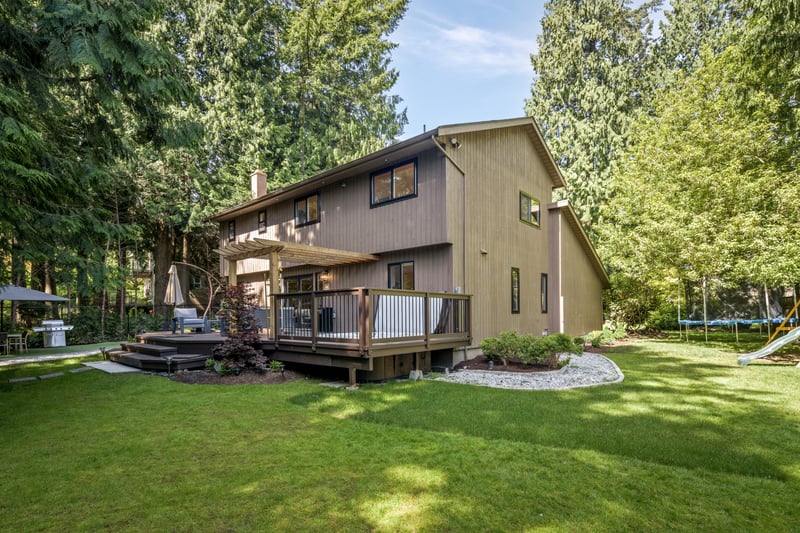 Luxury estate at 1007 Kentwood Place, Victoria, BC — photo 16