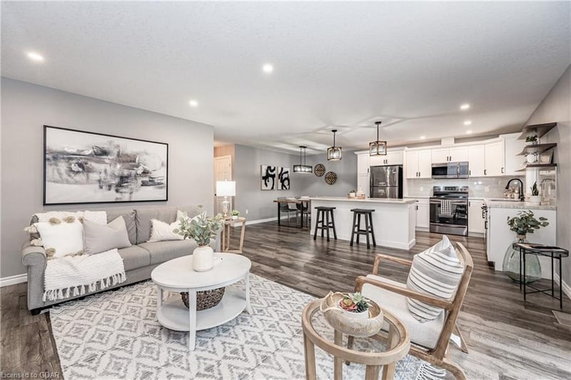 Luxury estate at 36 Ann Street S, Clifford — photo 15