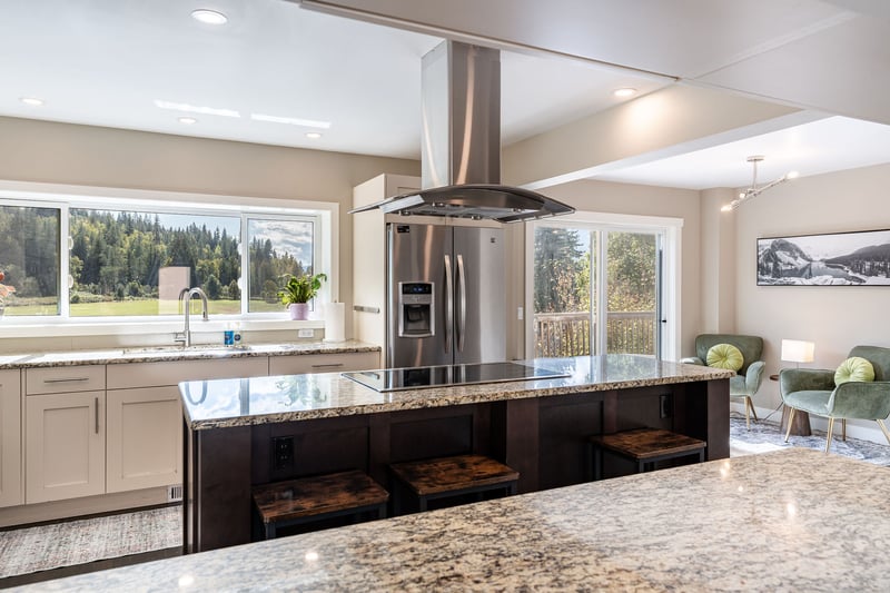 Luxury estate at 2626 Airport Way, Revelstoke, BC — photo 9