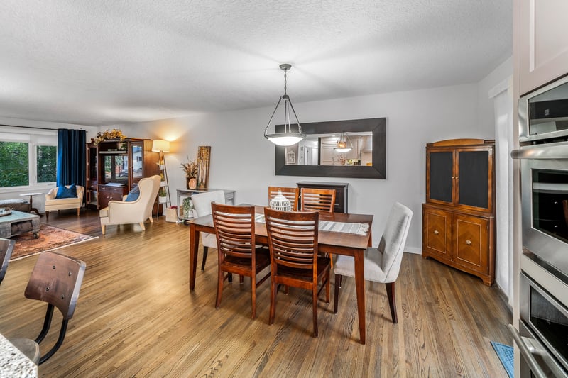 Luxury estate at 5011 Viceroy Drive Northwest, Calgary, AB — photo 7