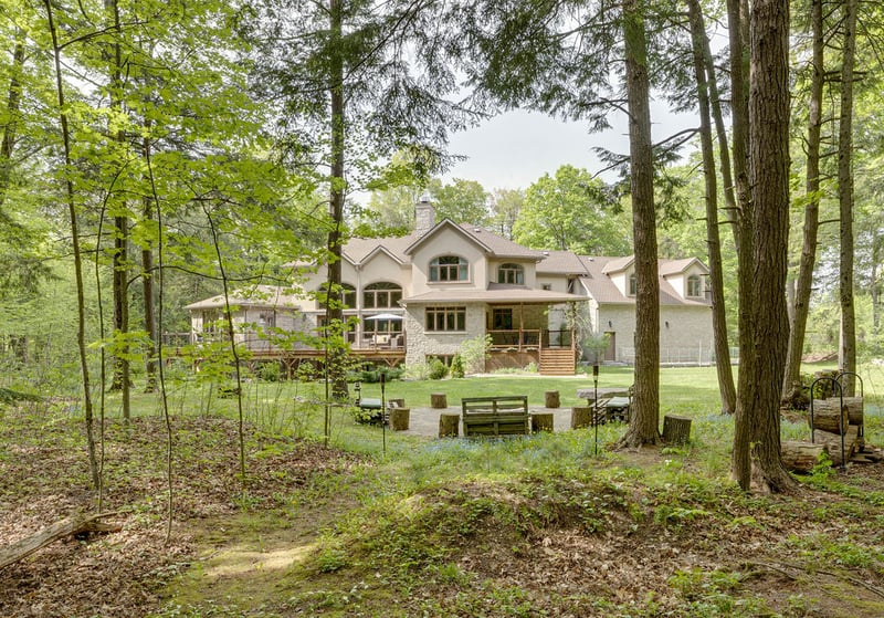 Luxury estate at 1105 Dalkab Crescent, Innisfil — photo 2