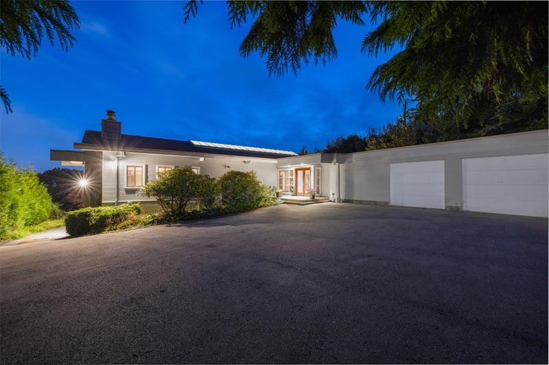 Luxury estate at 1035 King Georges Way, West Vancouver, BC — photo 9