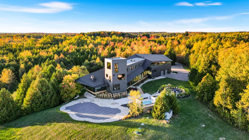 Luxury estate at 18754 Heart Lake Road, Regional Municipality of Peel, ON — photo 16