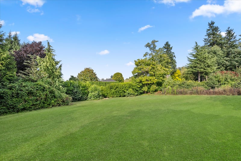 Luxury estate at 16505 26 Avenue, Surrey, BC — photo 5