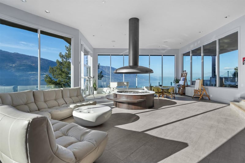 Luxury estate at 2100 Dewdney Road, Kelowna, BC — photo 11