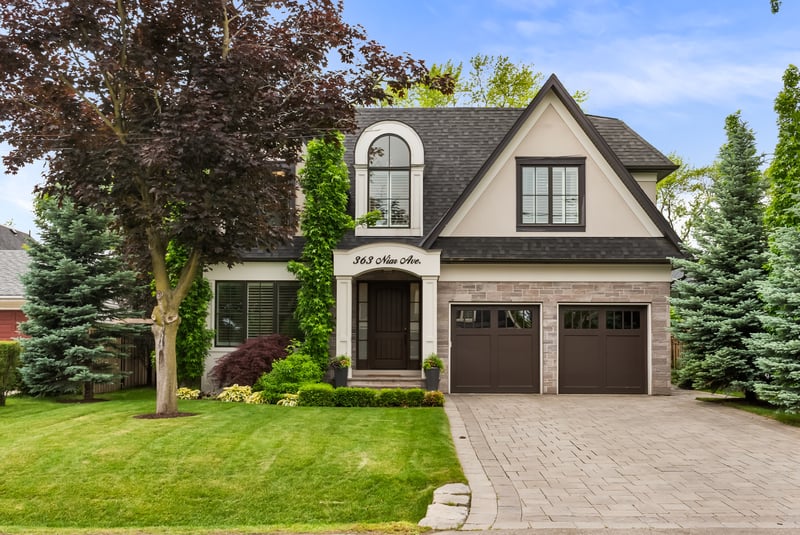 Luxury estate at 363 Niar Avenue, Mississauga, ON — photo 2