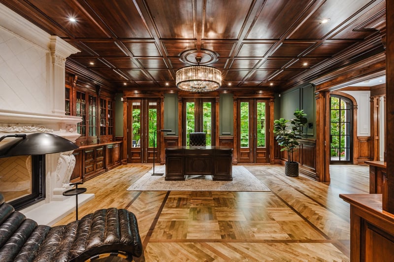 Luxury estate at 1093 Rue Béique, Mont-Saint-Hilaire, QC — photo 11