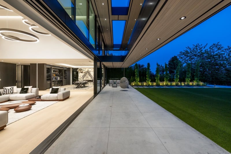 Luxury estate at 690 Knockmaroon Road, West Vancouver, BC — photo 9
