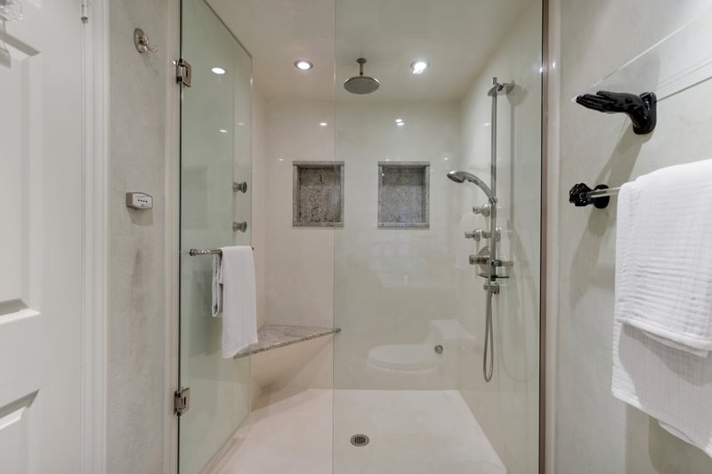 Luxury estate at 262 Mary St, Oakville, ON — photo 32