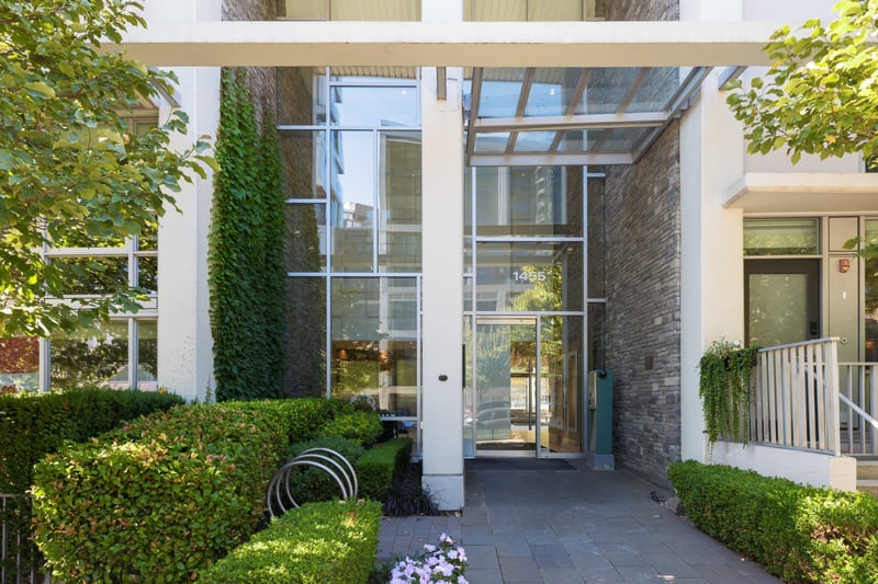 Luxury estate at 1455 Howe Street #805, Vancouver, BC — photo 33
