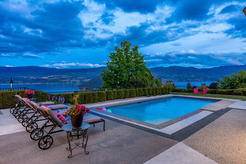 Luxury estate at 3105 Thacker Drive, West Kelowna, BC — photo 3