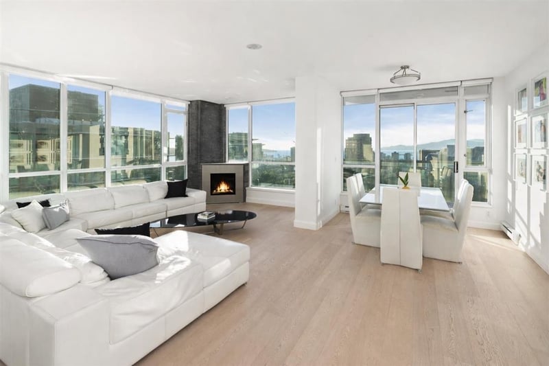 Luxury estate at 1328 West Pender Street, Vancouver, BC — photo 3