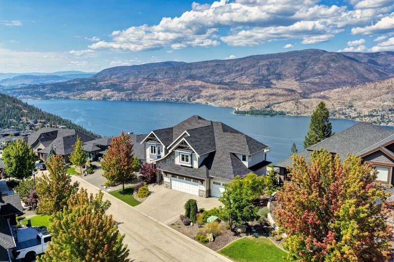 5-bedroom luxury home in 126 Sky Court, Kelowna, BC
