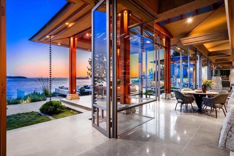 Luxury estate at West Bay, West Vancouver, BC — photo 24