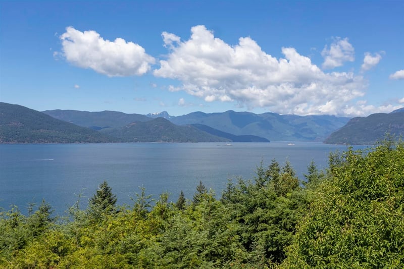 Luxury estate at 150 Panorama Road, Lions Bay, BC — photo 27