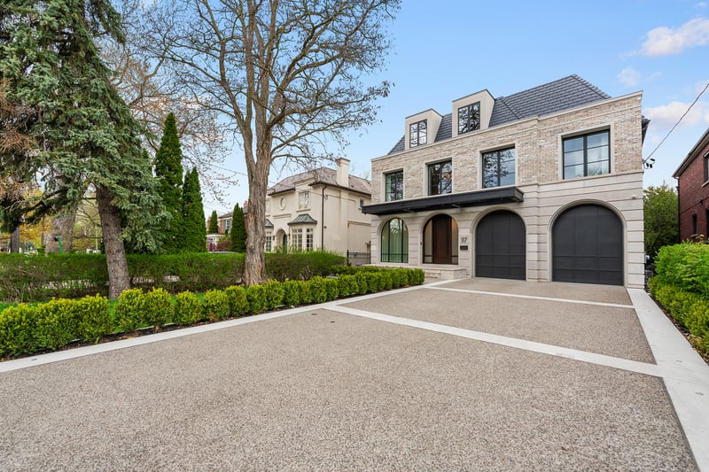 Luxury estate at 117 Yonge Boulevard, Toronto, ON — photo 2